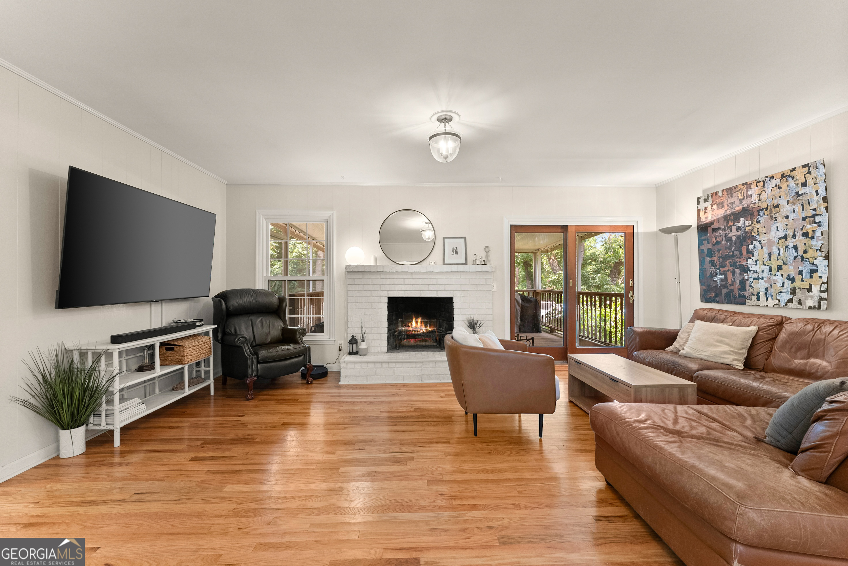 660 Crestview TER