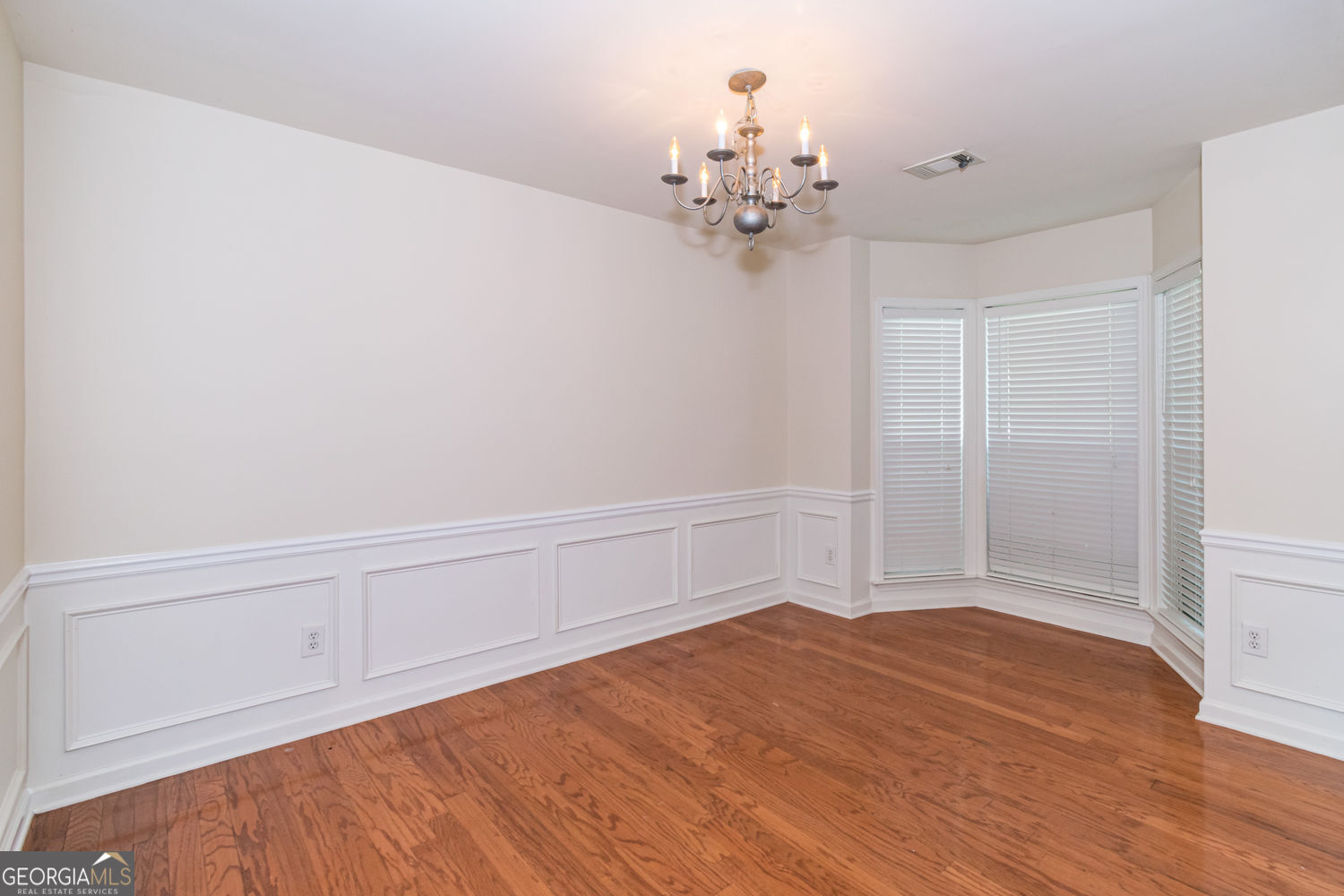 3595 Moor Pointe DR