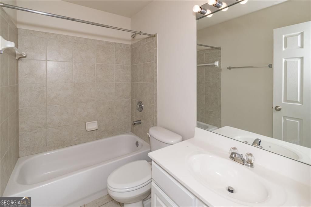 Cumming, Georgia 30040, United States, 3 Bedrooms Bedrooms, ,3 BathroomsBathrooms,Residential,Active,199119