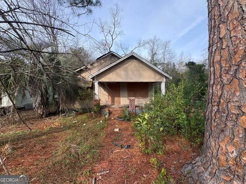 615 Cotton AVE Albany GA 31701