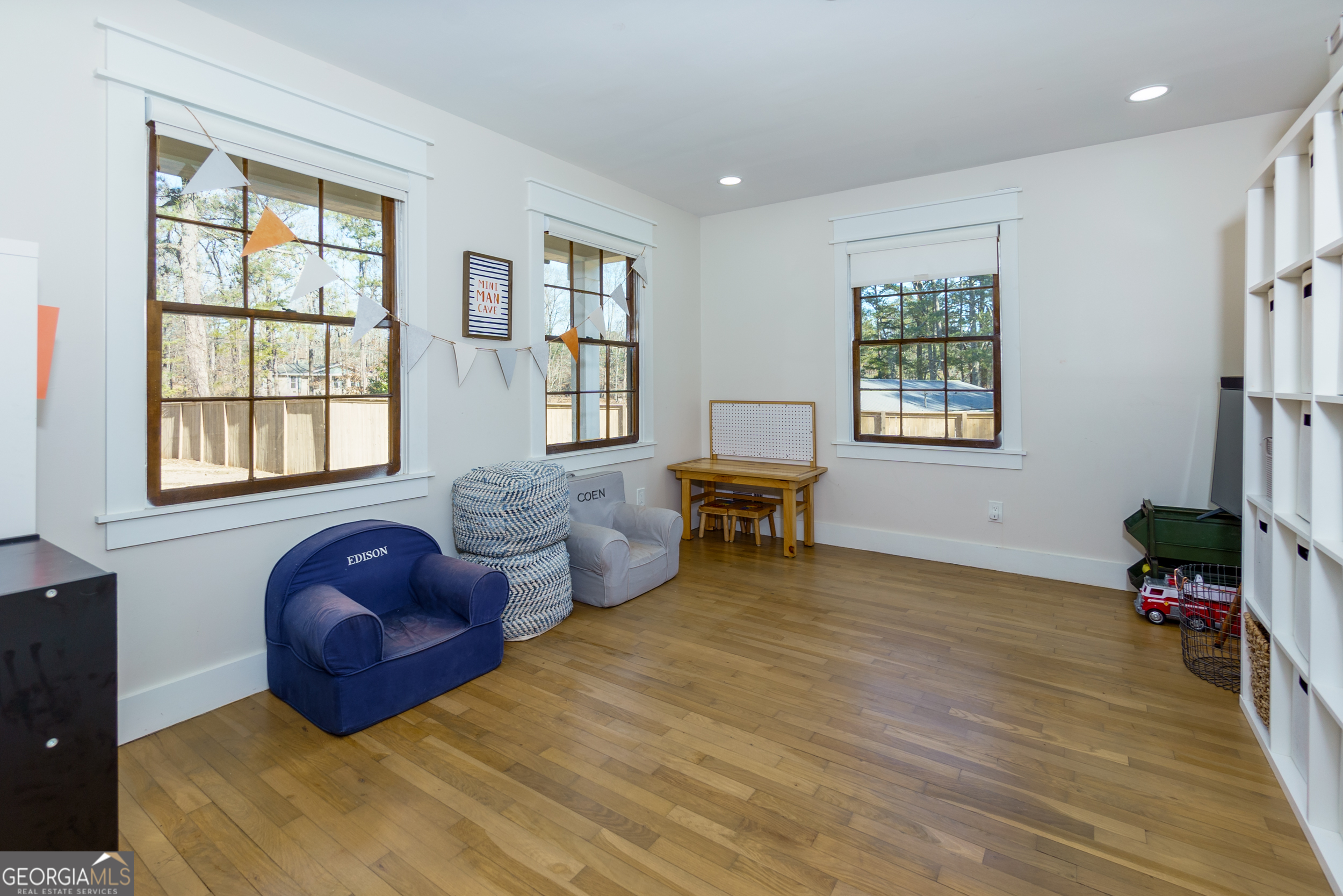 Cumming, Georgia 30041, United States, 4 Bedrooms Bedrooms, ,3 BathroomsBathrooms,Residential,Active,84649