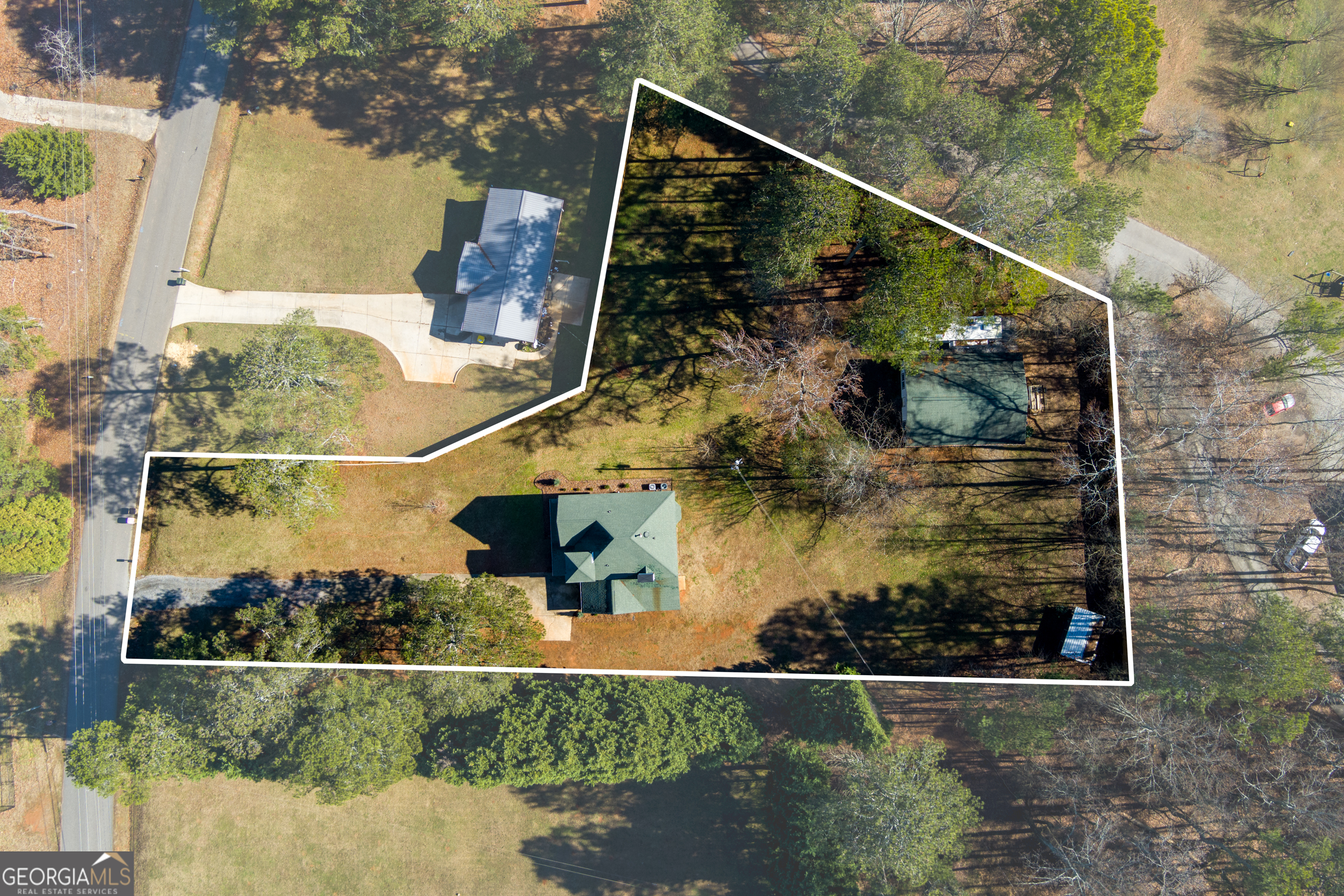 Cumming, Georgia 30041, United States, 4 Bedrooms Bedrooms, ,3 BathroomsBathrooms,Residential,Active,84649