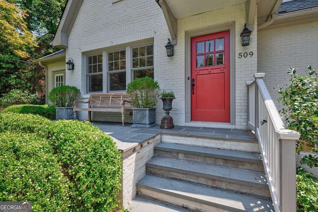 509 Ponce De Leon PL