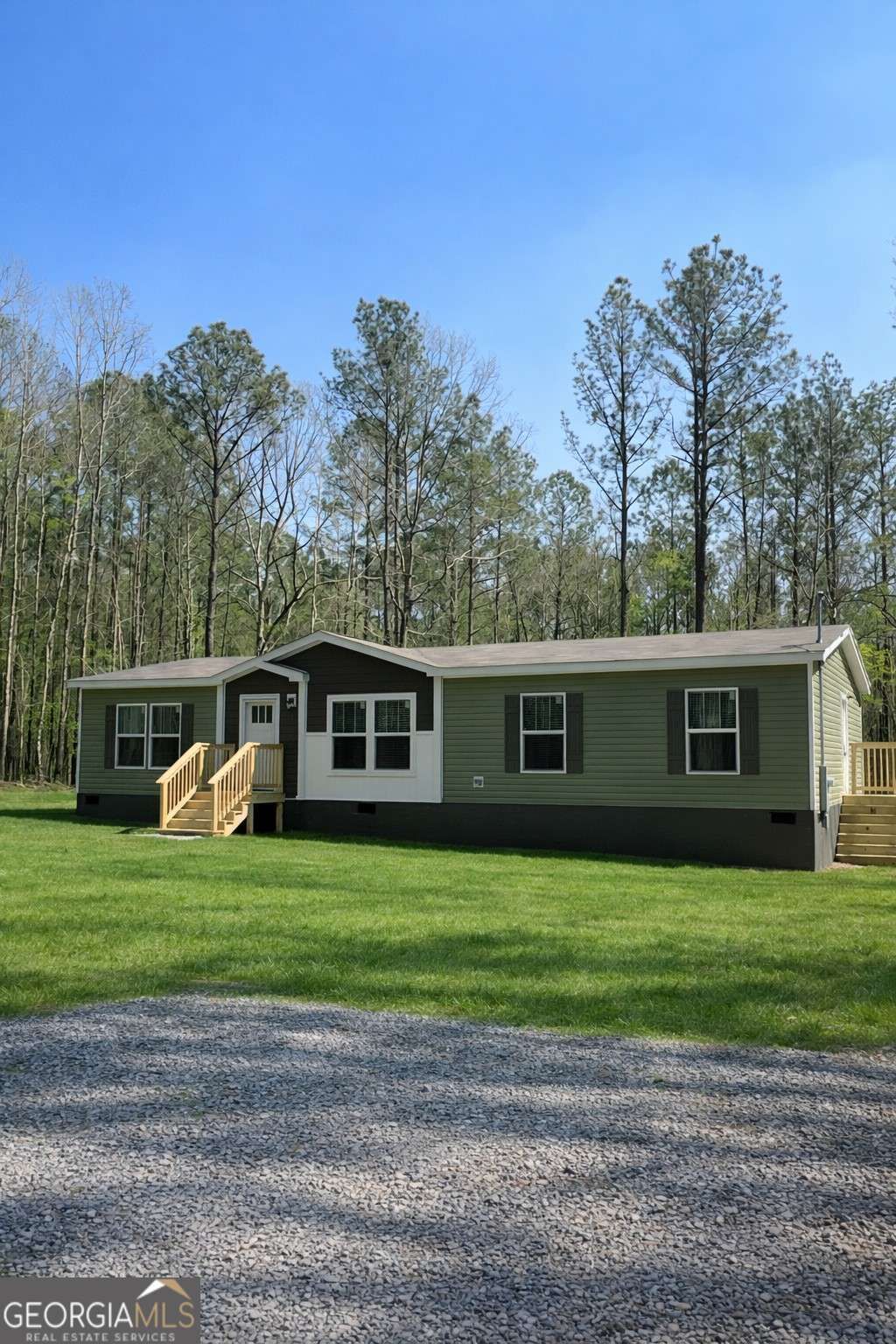 Photo of 132 Lakeshore Drive, Eatonton, GA 31024 (MLS # 10716098)