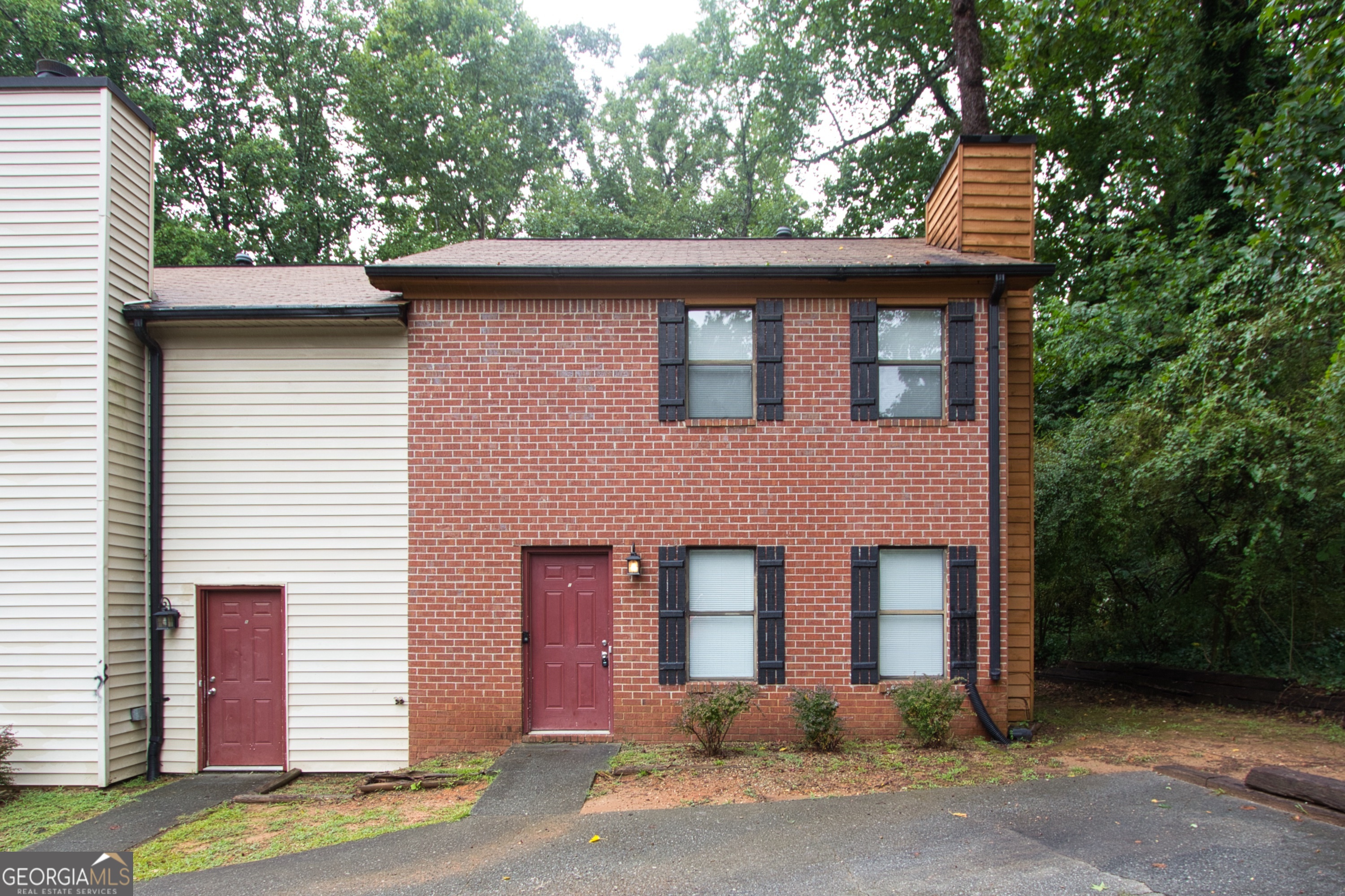 Welcome to this well-maintained 3 bedroom, 2.5 bathroom end unit townhome. This property offers comfort and convenience in cul-de-sac neithborhood. The main level features an inviting living space, a convenient half bath, laundry area and an eat-in kitchen perfect for casual dining. Upstairs you will find 3 generously sized bedrooms and 2 full bathrooms. Enjoy outdoor living on the private rear patio, ideal for relaxing and entertaining. Open parking lot provides ample parking for residents and guests. NO pets allowed. Housing Choice Vouchers are not accepted. Additional $20 monthly charge for trash fee. This is a NON-SMOKING property. Renters Insurance is required. Applicant's total household income must be at least 3 times the monthly rental amount. Applicants must have NO prior evictions, have a good credit score and excellent past rental history. Please note, our homes are available on a first-come, first-serve basis and are not reserved until the lease is signed by all applicants and security deposits are collected. Myers Team Management does not accept CASH or Venmo, CASHAPP, or wire transfer, all payments are paid Directly to the Myers Team Office located at 2130 Highway 81S, Loganville, Ga 30052. Payments should be made via certified funds (cashiers check, money order)To Apply: http://bit.ly3Xjlzzc
