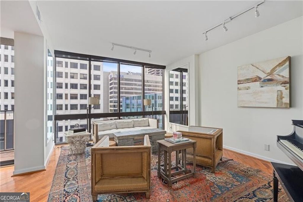 Photo of 145 15th Street NE #1004, Atlanta, GA 30309 (MLS # 10655462)