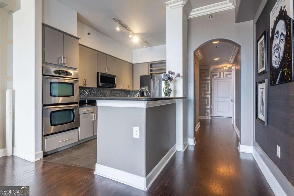 Photo of 3445 Stratford Road NE #1501, Atlanta, GA 30326 (MLS # 10654543)