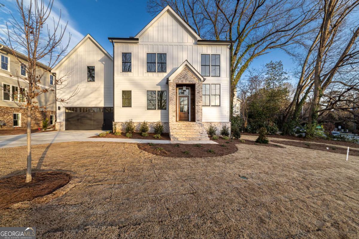 581 Sherwood RD NE