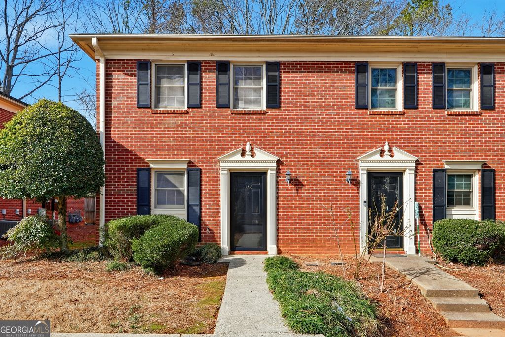 Photo of 136 Sterling Ct, Alpharetta, GA 30004 (MLS # 10684628)