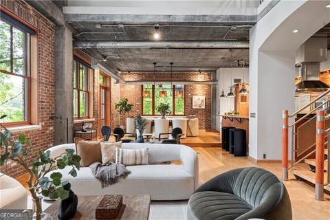 Photo of 3235 Roswell Road NE #506, Atlanta, GA 30305 (MLS # 10816021)