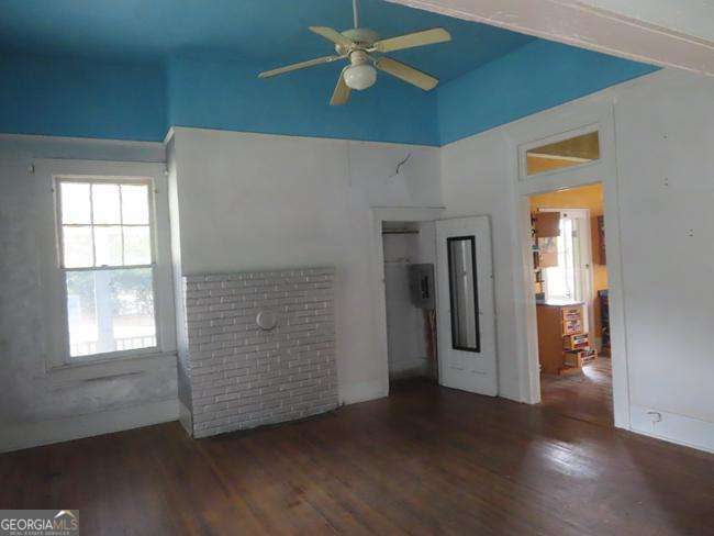 668 Pulaski ST