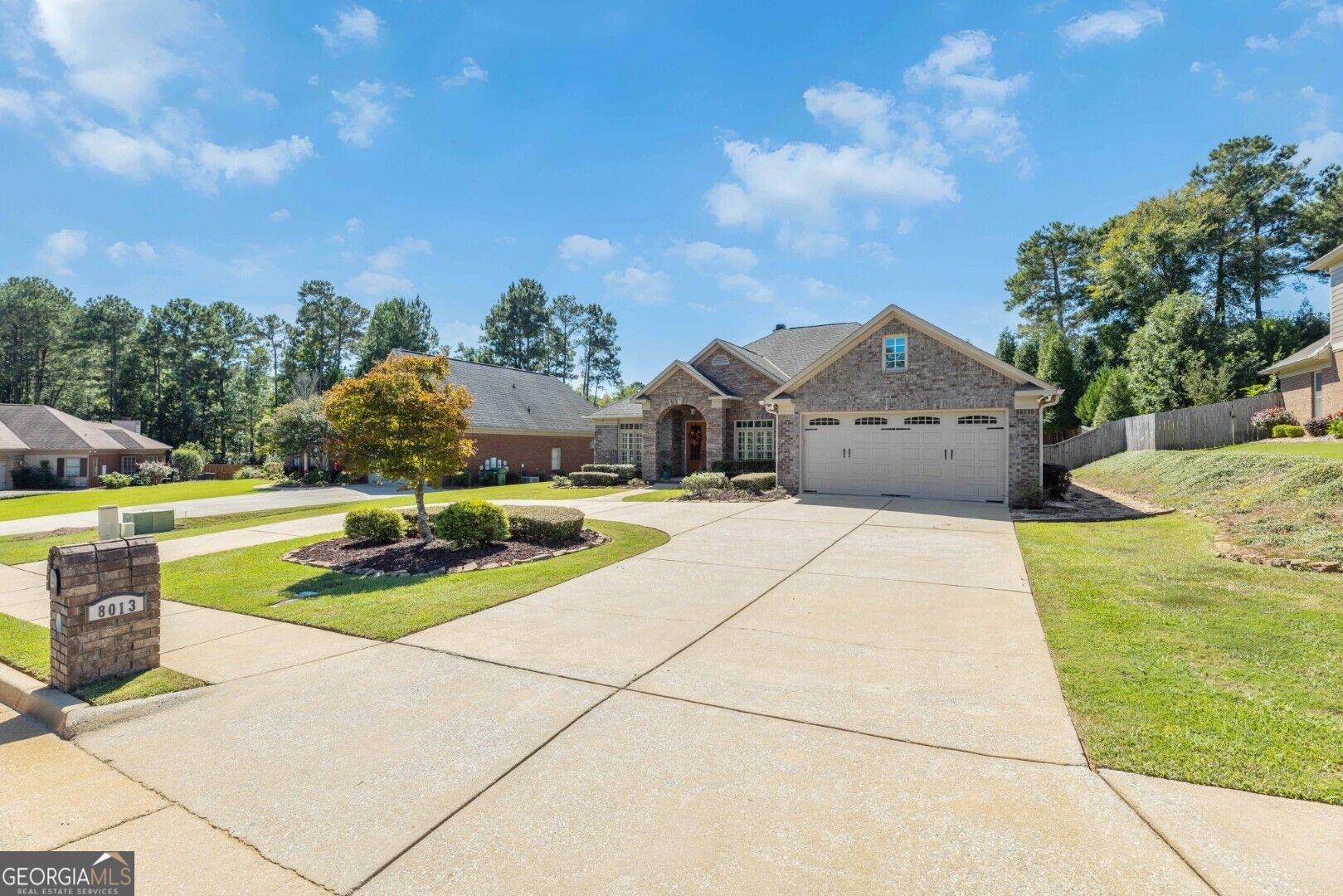 8013 Imperial CT