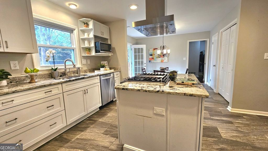 Photo of 2343 Hunting Valley Drive, Decatur, GA 30033 (MLS # 10678624)