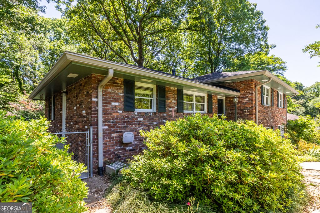 Photo of 759 N Superior Avenue, Decatur, GA 30033 (MLS # 10762279)