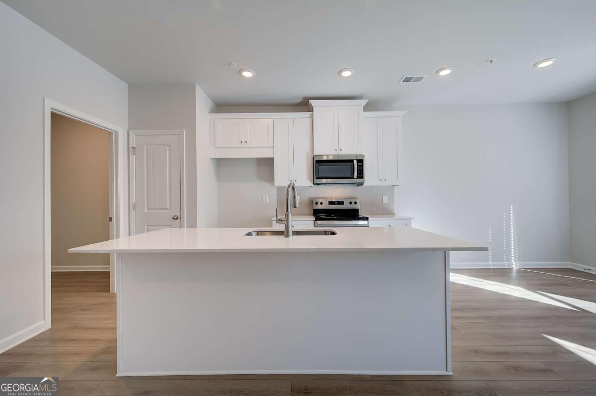 8098 Tiger WAY