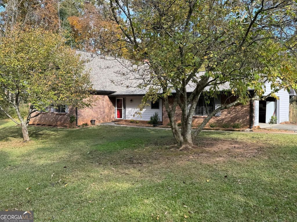 Photo of 110 Sandy Drive, Stockbridge, GA 30281 (MLS # 10707386)