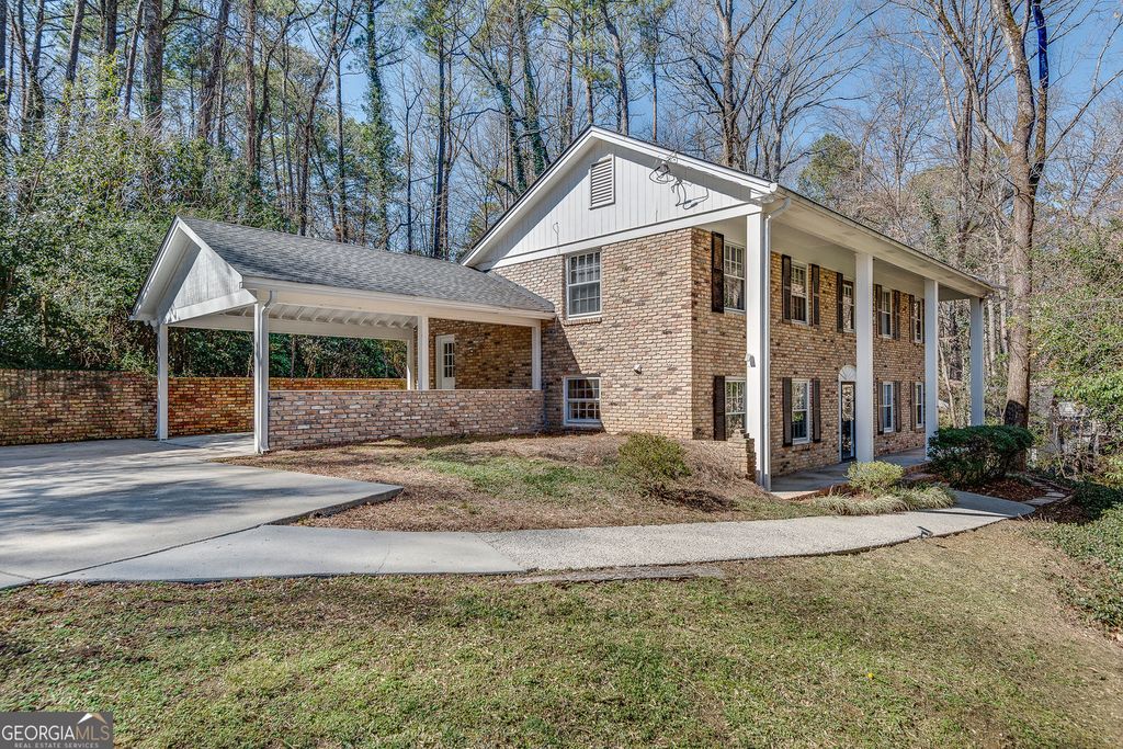 Photo of 3560 Embry Circle, Atlanta, GA 30341 (MLS # 10693910)