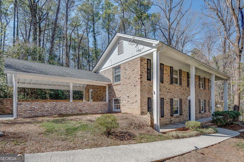 Photo of 3560 Embry Circle, Atlanta, GA 30341 (MLS # 10693910)