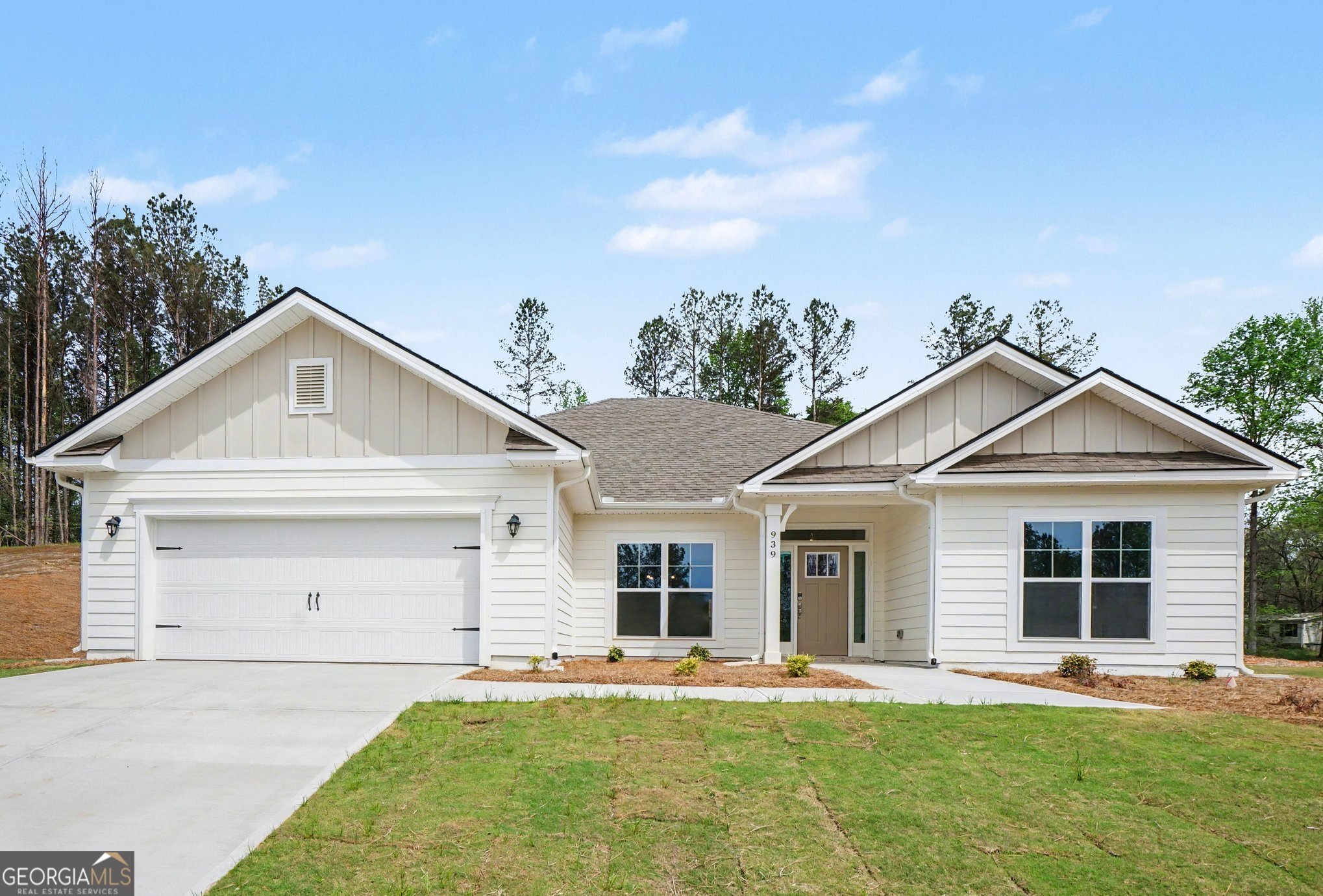 939 Eagle Heights DR