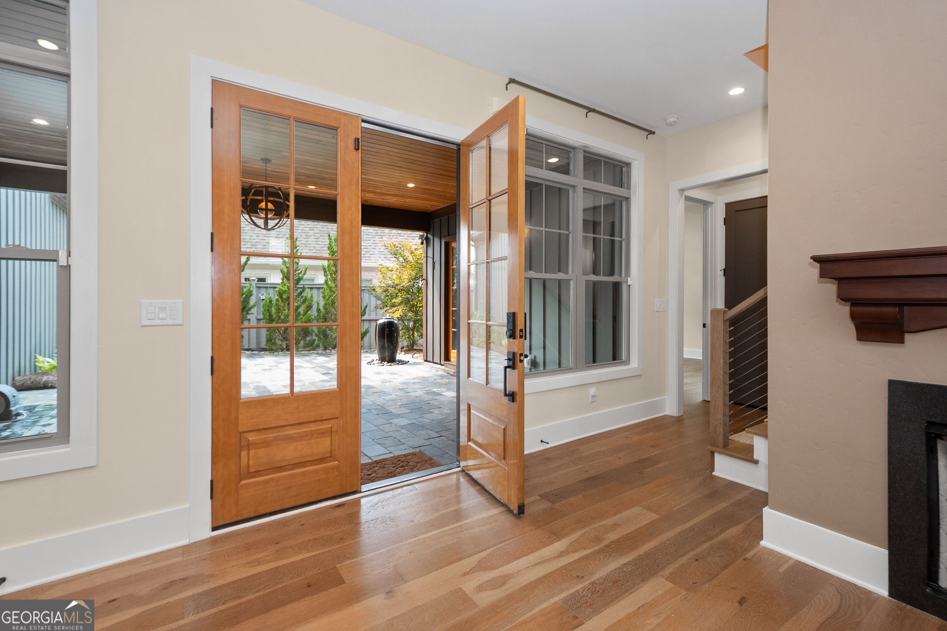 220 Arbor Garden CIR