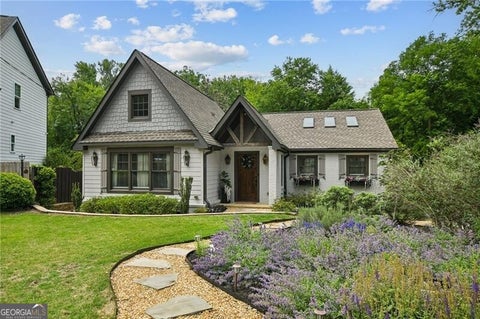 Photo of 2067 Fairhaven Circle NE, Atlanta, GA 30305 (MLS # 10774183)