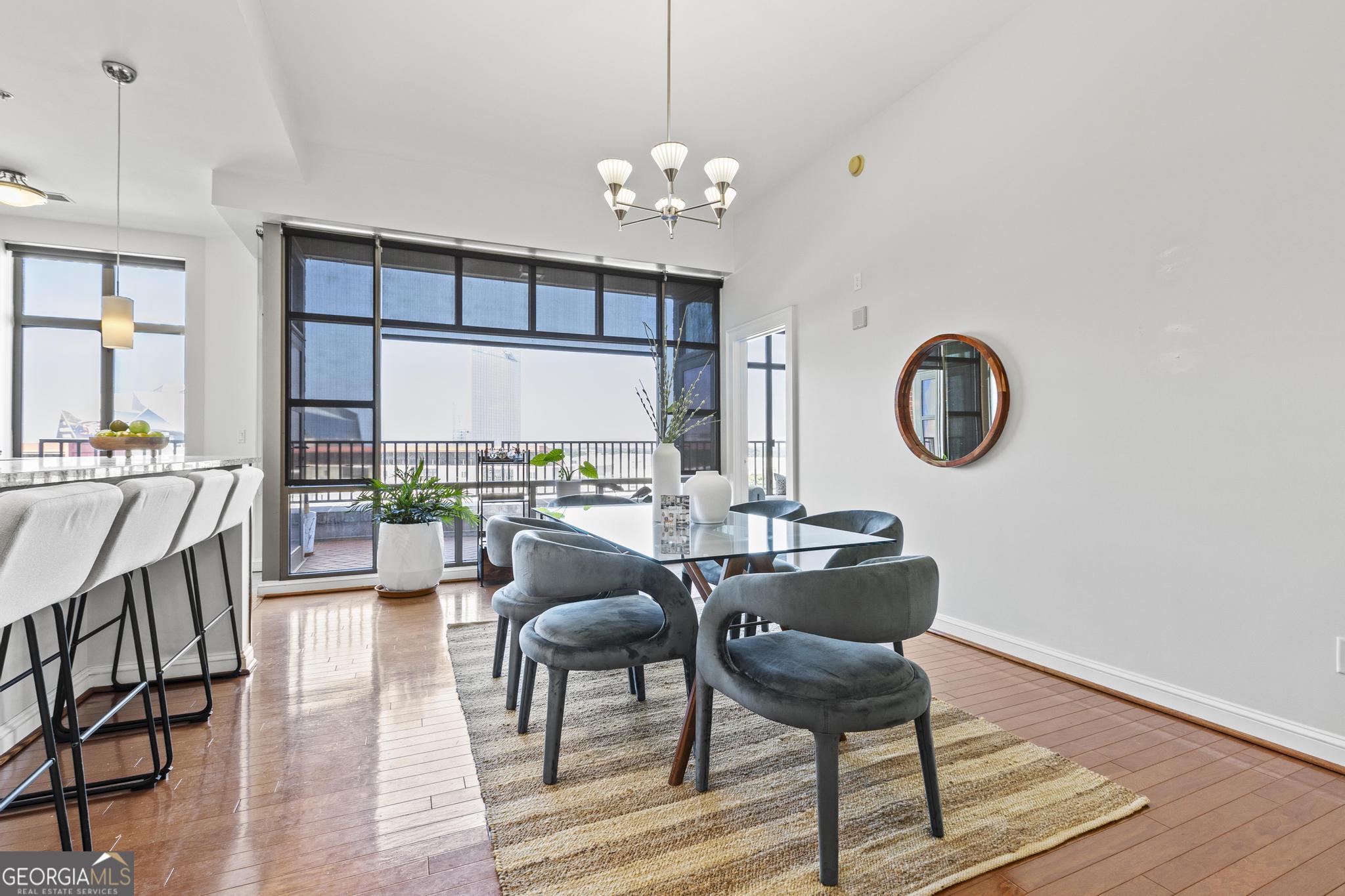 250 Park Avenue West NW 903