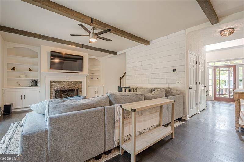 Canton, Georgia 30114, United States, 6 Bedrooms Bedrooms, ,5 BathroomsBathrooms,Residential,Active,173926