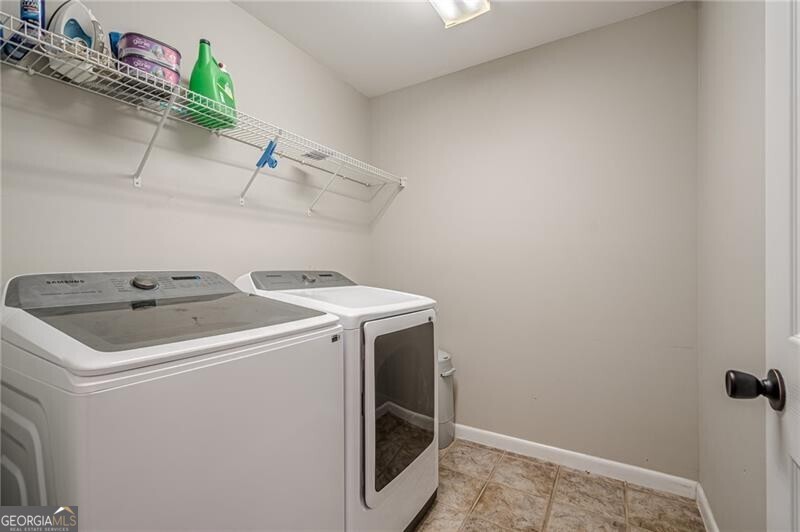 Canton, Georgia 30114, United States, 6 Bedrooms Bedrooms, ,5 BathroomsBathrooms,Residential,Active,173926