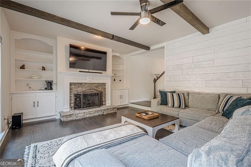 Canton, Georgia 30114, United States, 6 Bedrooms Bedrooms, ,5 BathroomsBathrooms,Residential,Active,173926