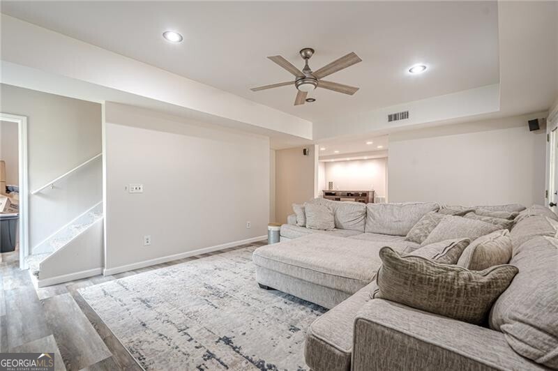 Canton, Georgia 30114, United States, 6 Bedrooms Bedrooms, ,5 BathroomsBathrooms,Residential,Active,173926