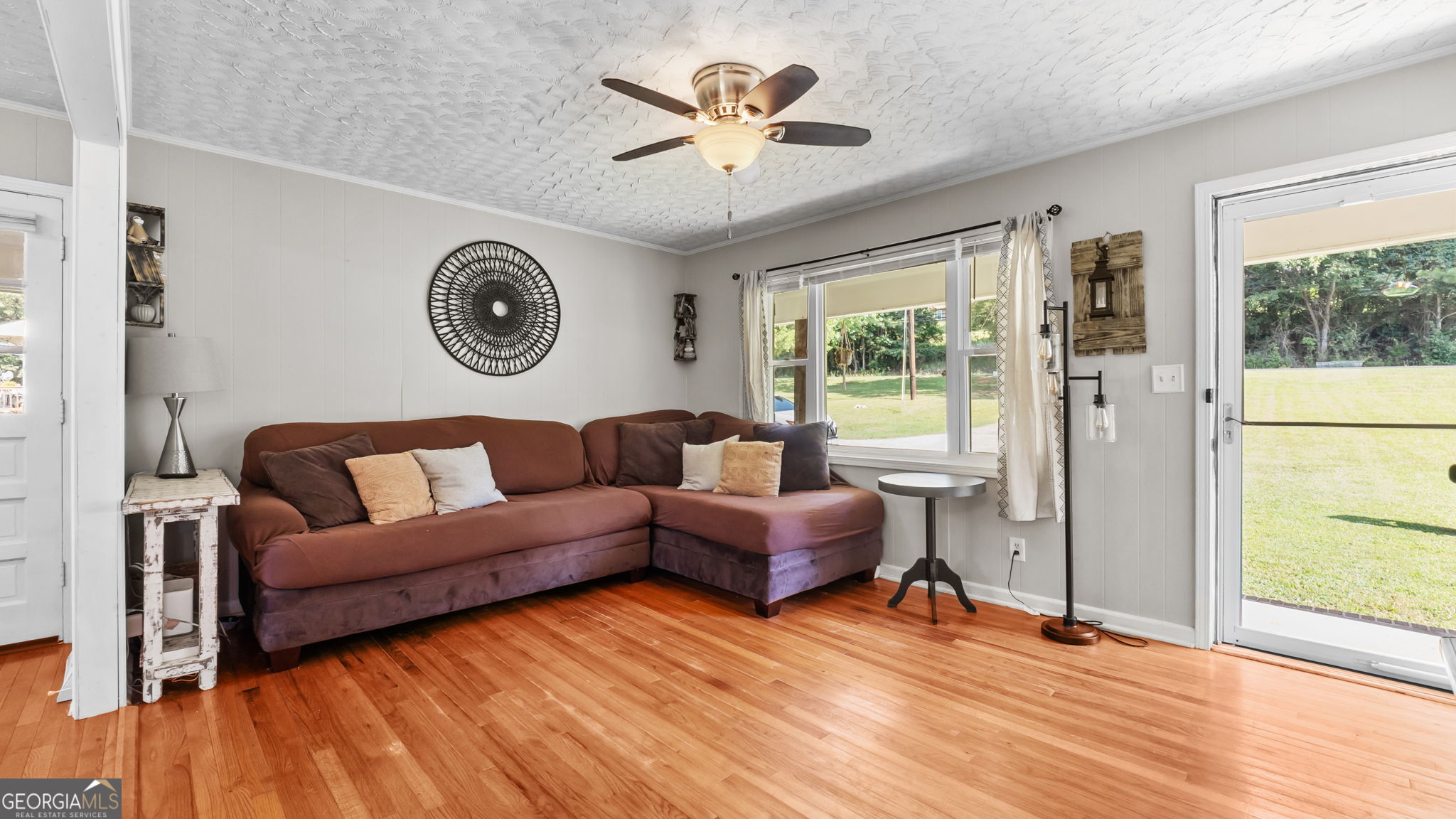 1024 Wax RD SE