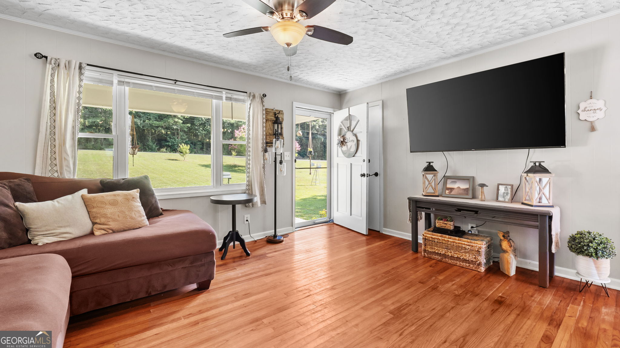1024 Wax RD SE