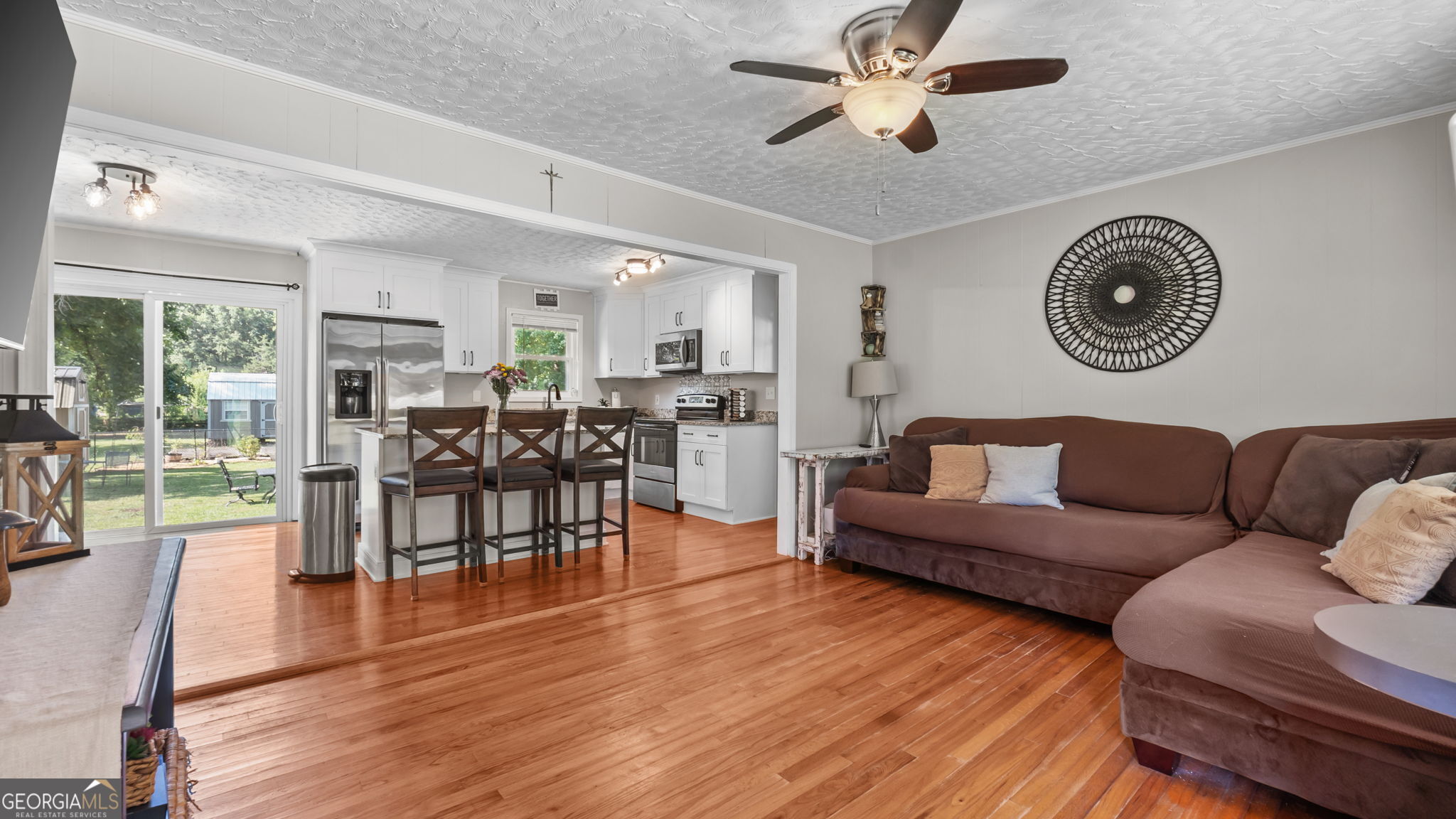 1024 Wax RD SE