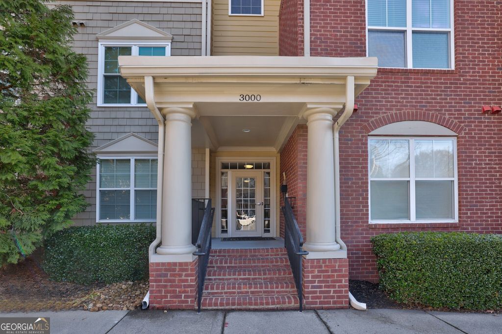 Photo of 3150 Woodwalk Drive #3202, Atlanta, GA 30339 (MLS # 10668462)