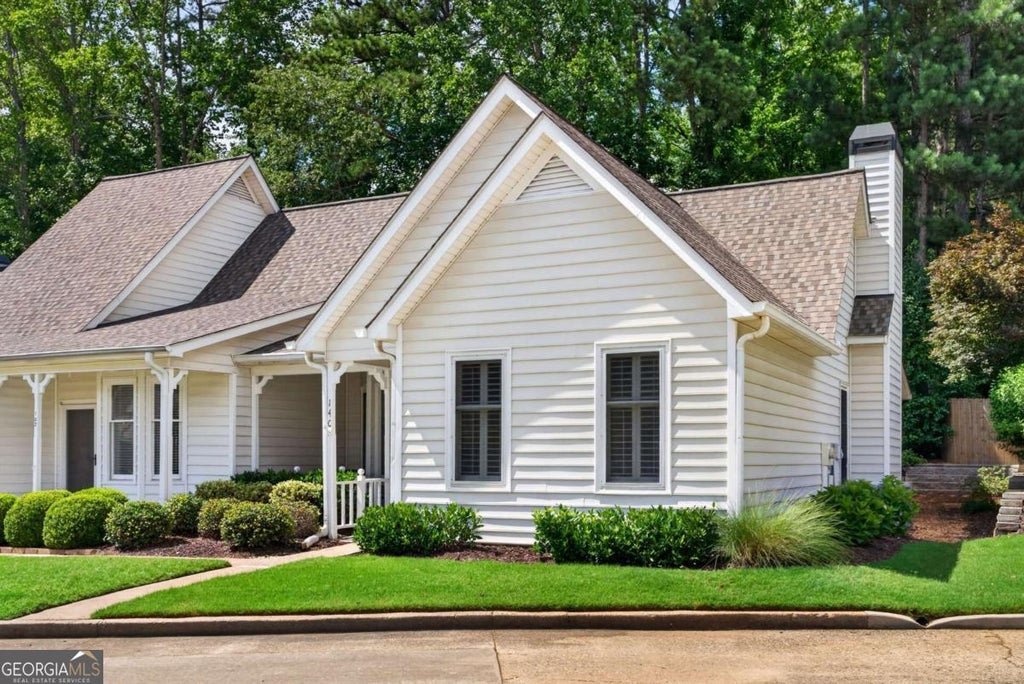 Photo of 140 Victoria Way, Roswell, GA 30075 (MLS # 10795867)
