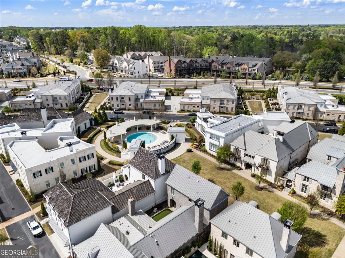 128 Grand CRES