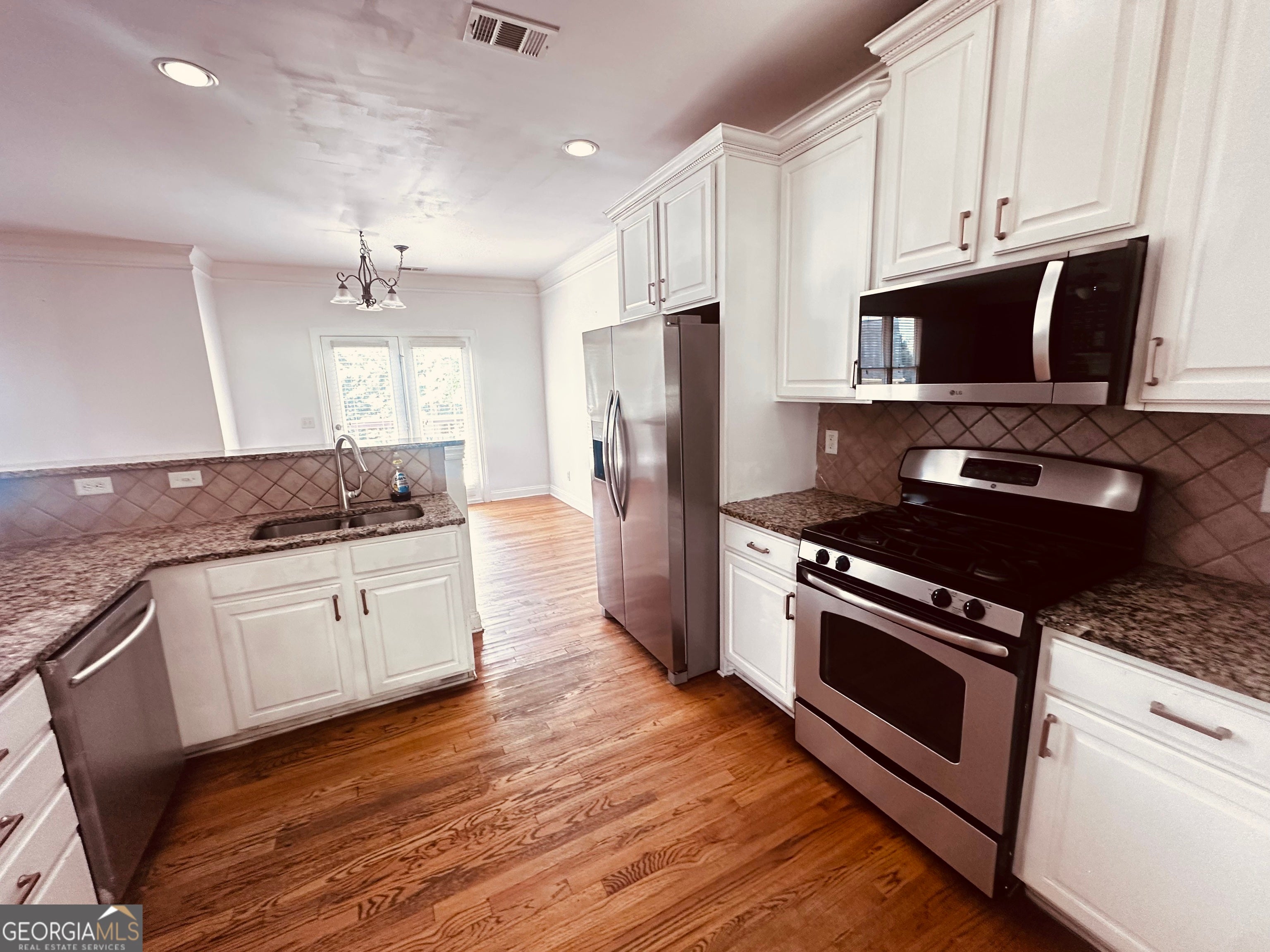 19 Baywood LN
