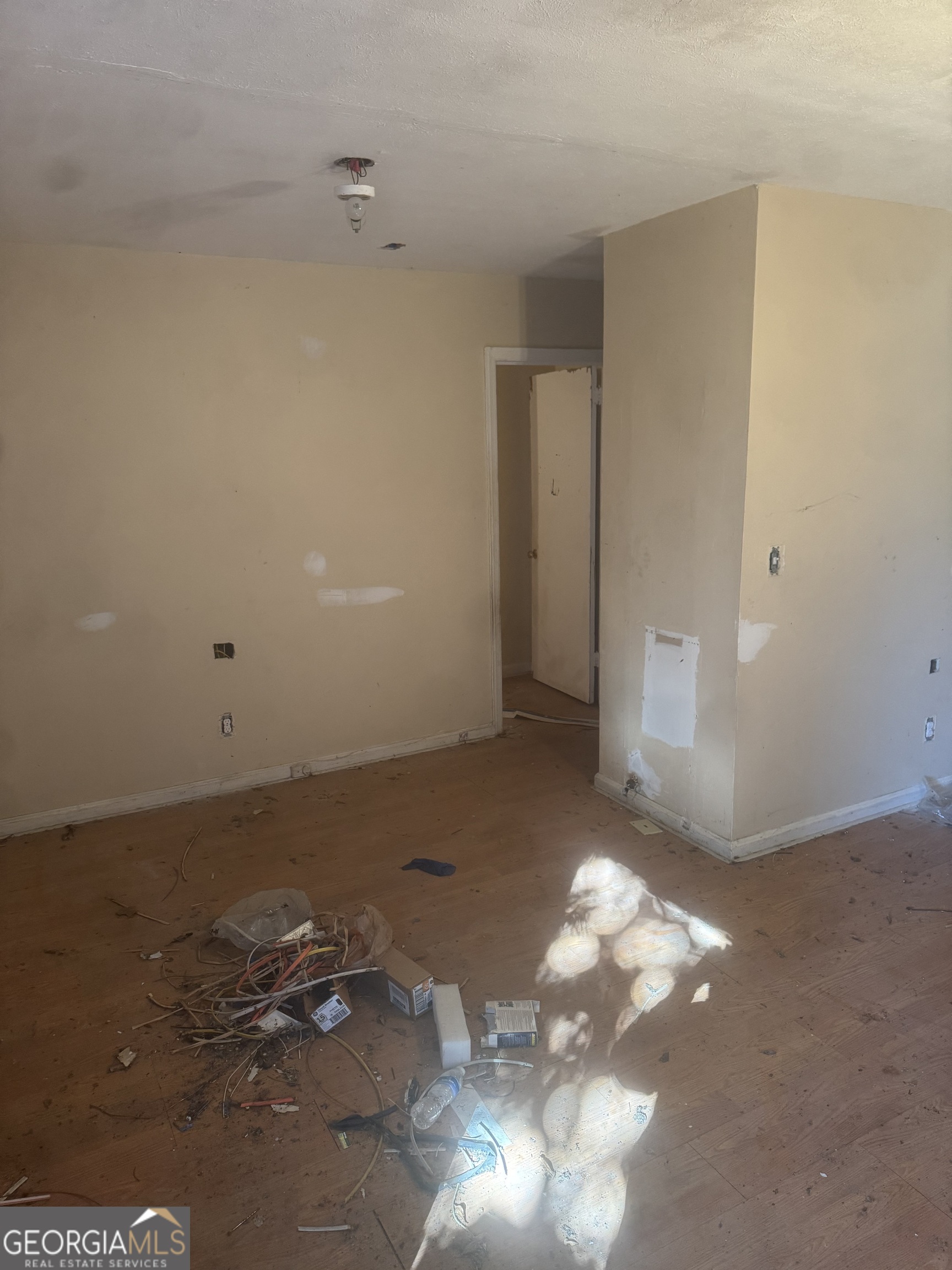 2937 Thomas ST 1A-1B