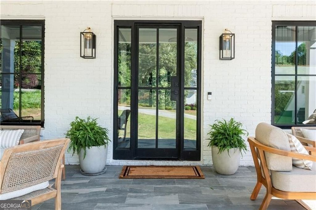 Photo of 320 Eppington Drive NW, Atlanta, GA 30327 (MLS # 10740800)