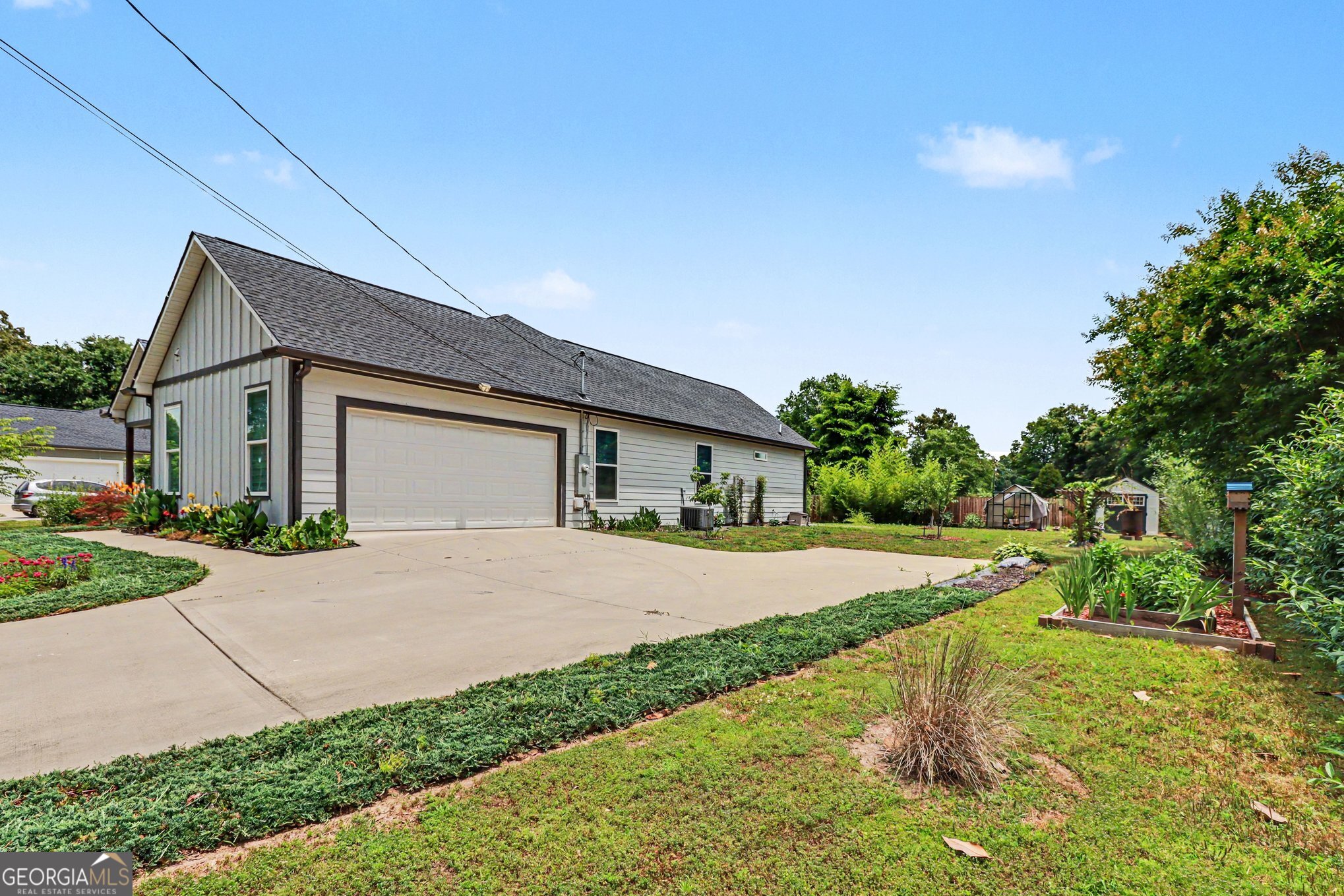 134 N Avery RD NW