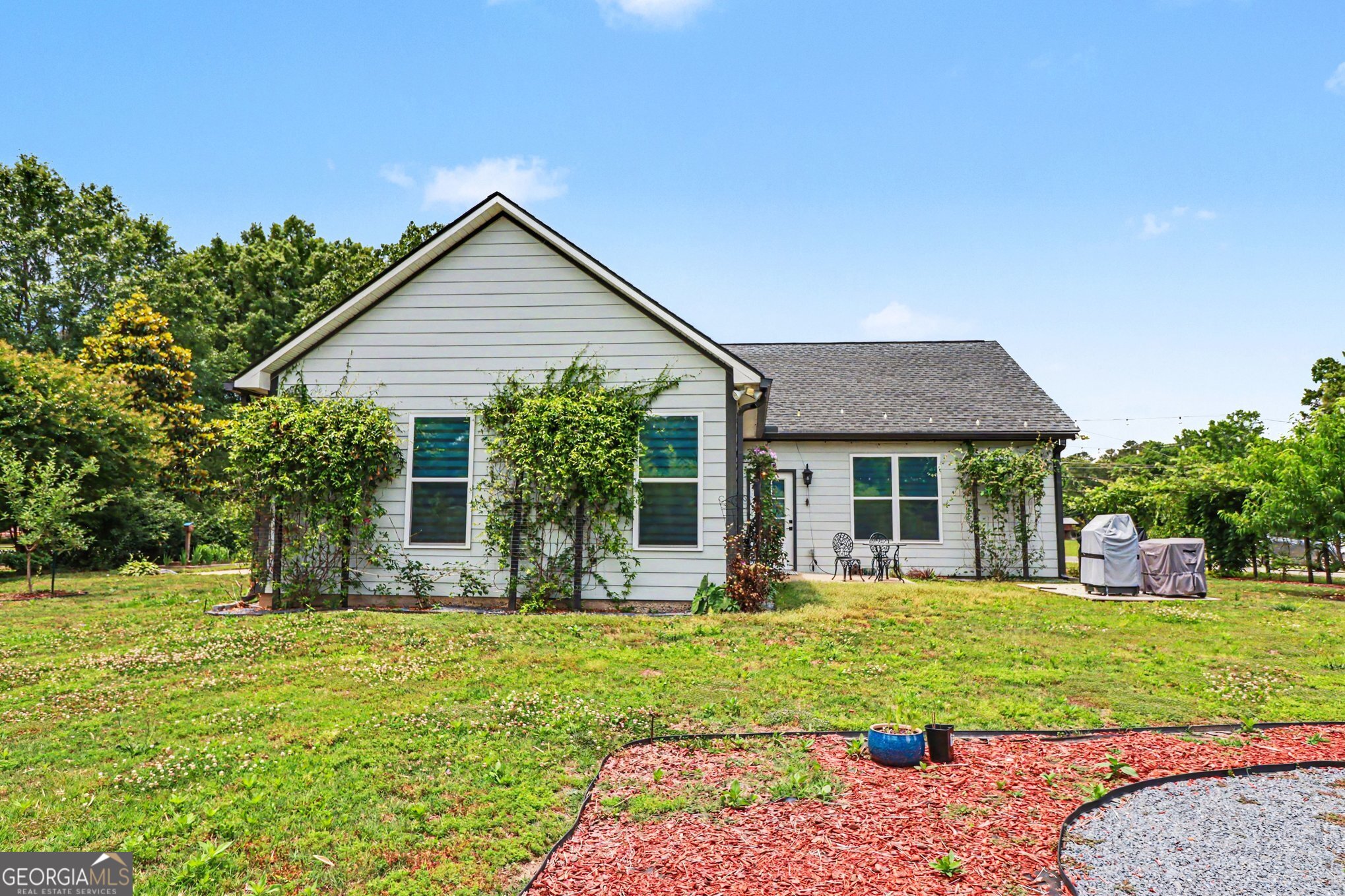 134 N Avery RD NW