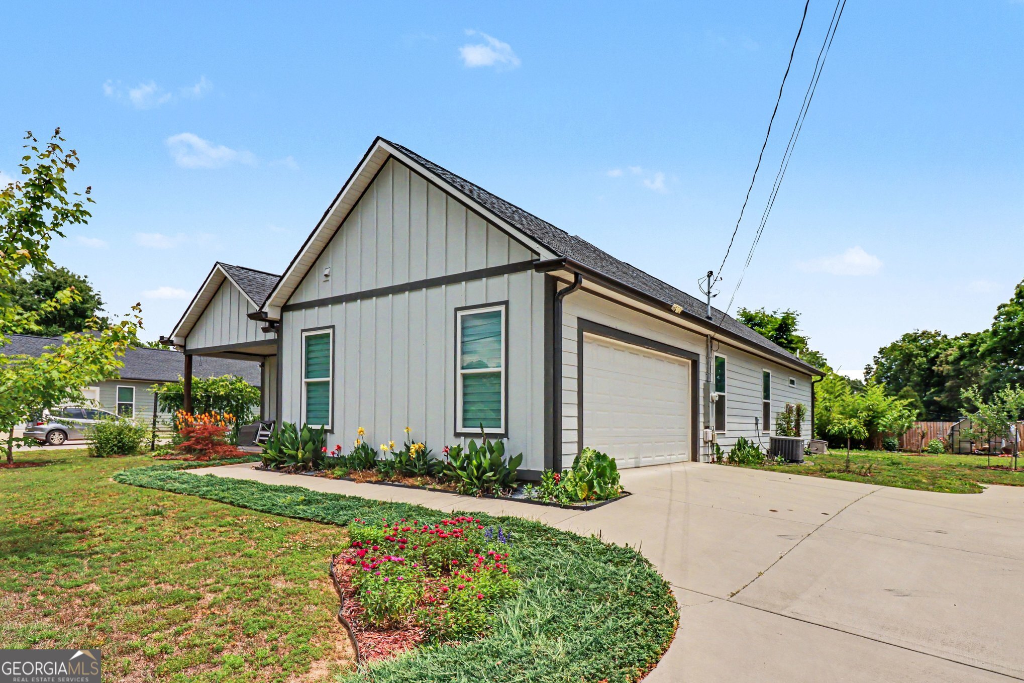 134 N Avery RD NW