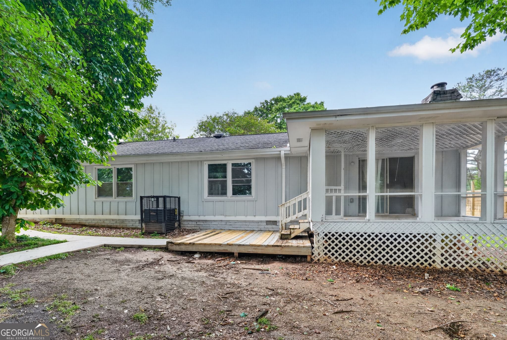 3285 Old Salem RD SE
