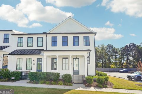 83 Arnold Poplar LN Auburn GA 30011