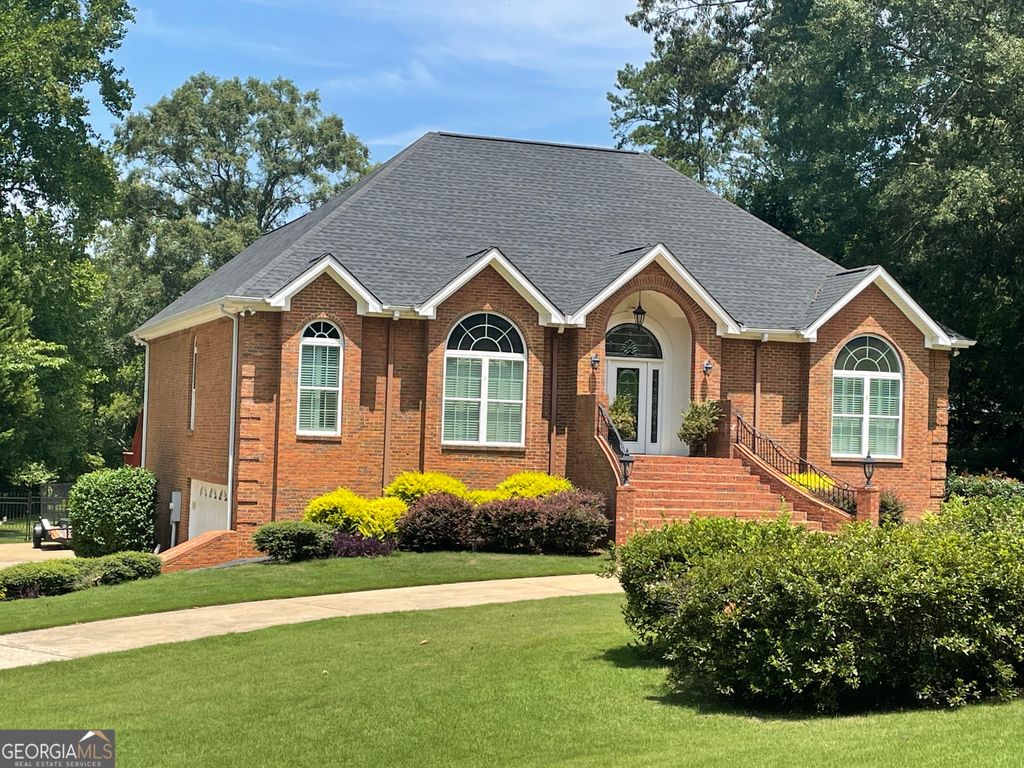 Photo of 910 Piney Woods Drive, Lagrange, GA 30240 (MLS # 10737151)