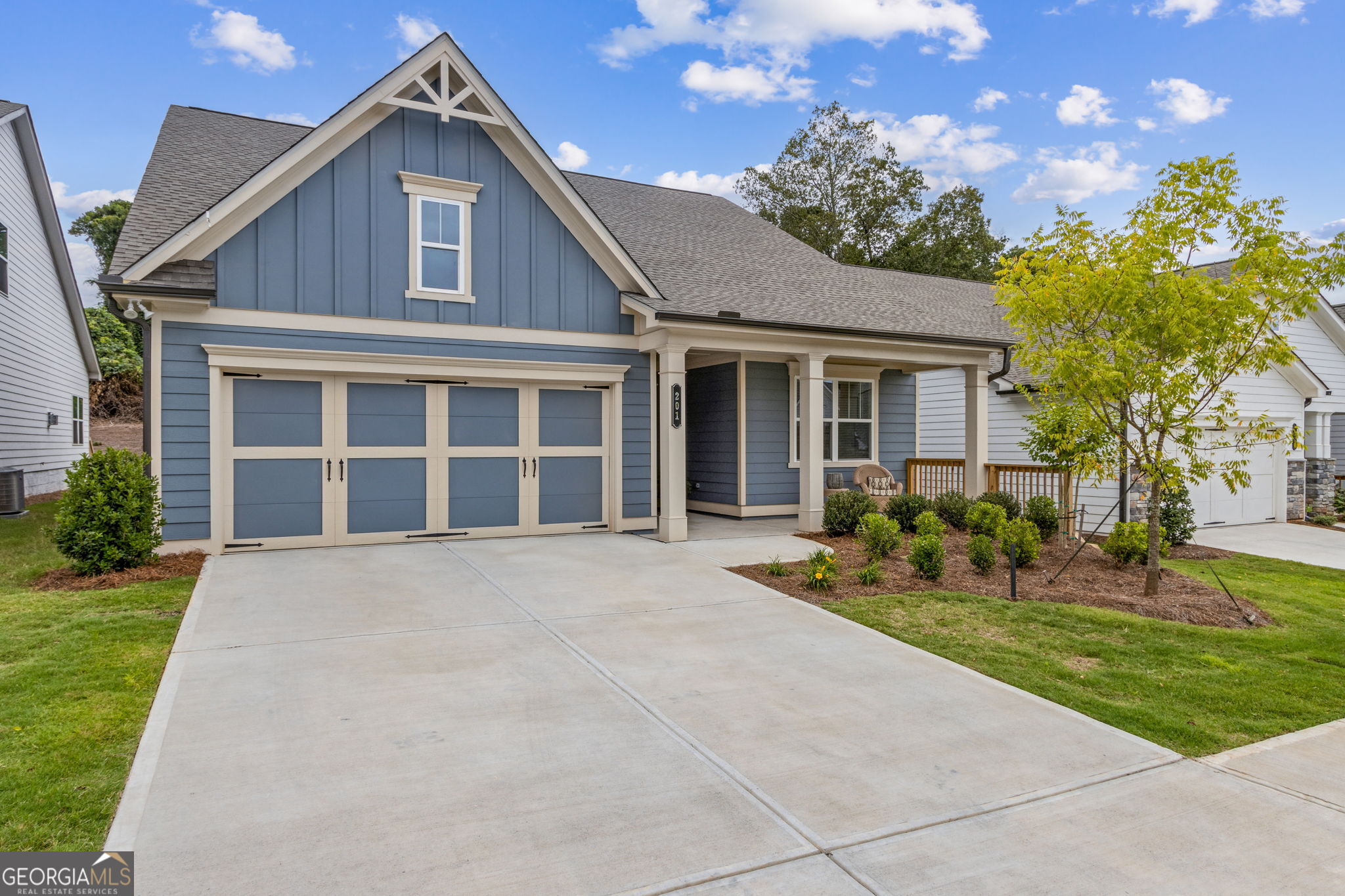 201 Hickory Bluffs PKWY