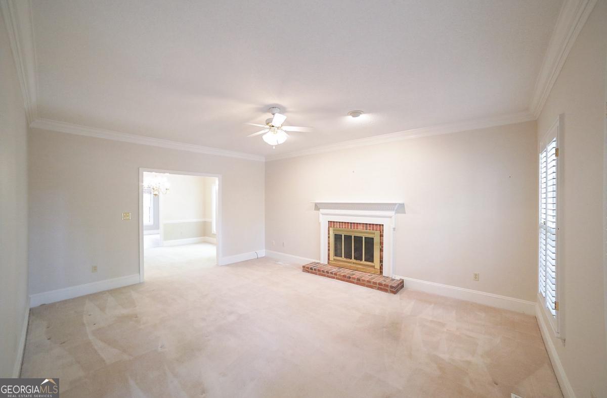 126 Stratford DR S 126