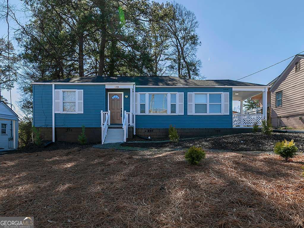 Photo of 1306 Kasandra Drive SE, Marietta, GA 30067 (MLS # 10688125)