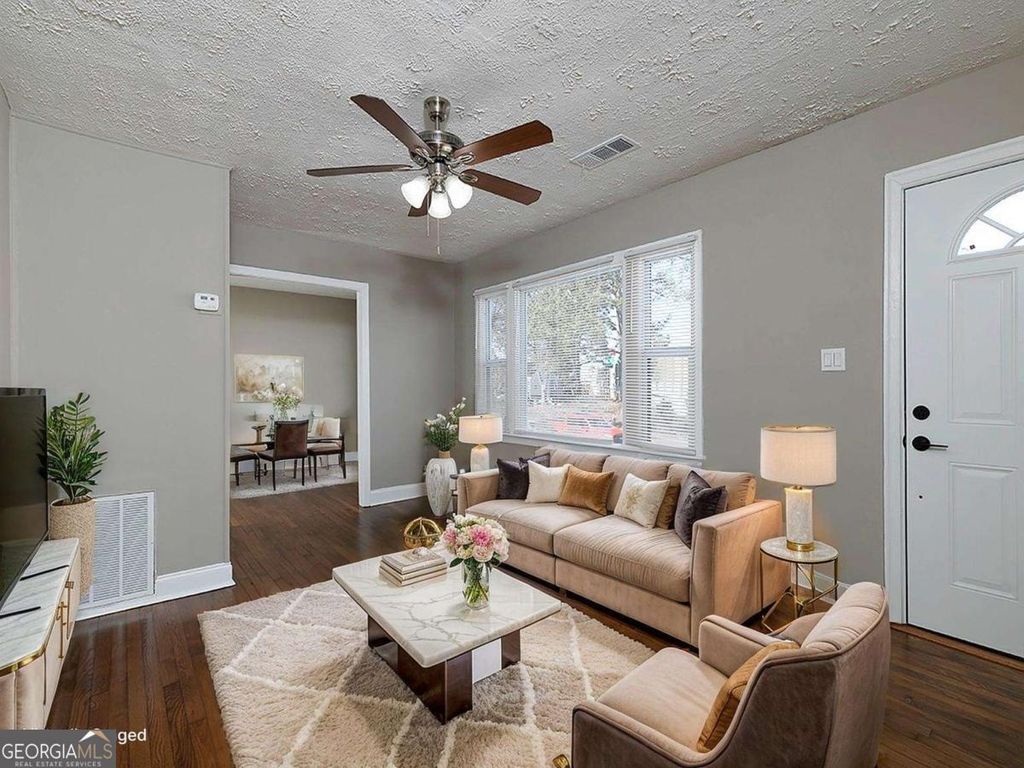 Photo of 1306 Kasandra Drive SE, Marietta, GA 30067 (MLS # 10688125)