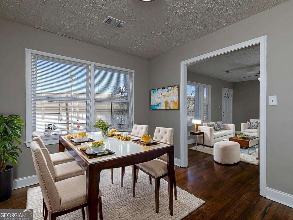 Photo of 1306 Kasandra Drive SE, Marietta, GA 30067 (MLS # 10688125)